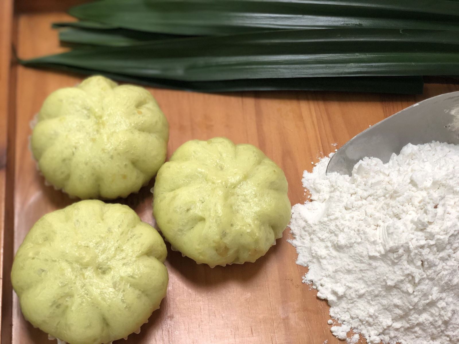 Bánh bao chay vỏ cốm tươi không nhân<br/>(hộp 3 cái)